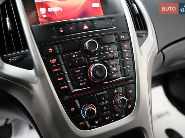 Белый Опель Астра, объемом двигателя 1.7 л и пробегом 140 тыс. км за 7700 $, фото 59 на Automoto.ua