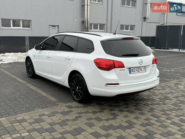 Белый Опель Астра, объемом двигателя 1.7 л и пробегом 272 тыс. км за 6800 $, фото 3 на Automoto.ua