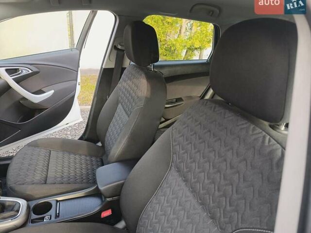 Белый Опель Астра, объемом двигателя 1.4 л и пробегом 203 тыс. км за 6400 $, фото 17 на Automoto.ua