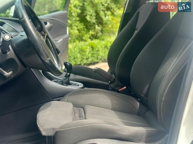 Білий Опель Астра, об'ємом двигуна 1.7 л та пробігом 260 тис. км за 5999 $, фото 21 на Automoto.ua
