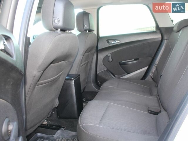 Білий Опель Астра, об'ємом двигуна 1.69 л та пробігом 224 тис. км за 6890 $, фото 35 на Automoto.ua