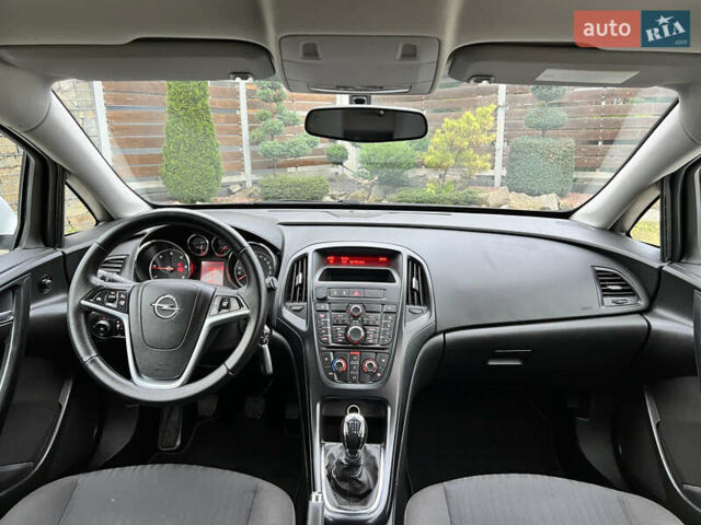 Опель Астра 2013 у Львові на Automoto.ua Білий Опель Астра, об'ємом двигуна 1.7 л та пробігом 192 тис. км за 7300 $, фото 18 на Automoto.ua