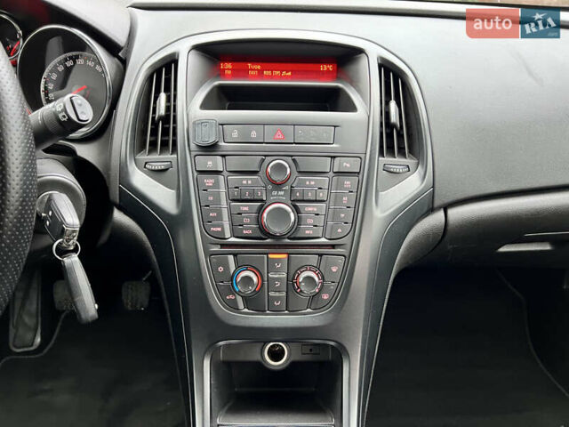 Опель Астра 2013 у Львові на Automoto.ua Білий Опель Астра, об'ємом двигуна 1.7 л та пробігом 192 тис. км за 7300 $, фото 21 на Automoto.ua