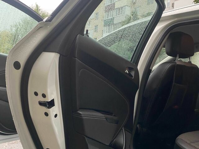 Опель Астра 2013 в Фастове на Automoto.ua Белый Опель Астра, объемом двигателя 1.7 л и пробегом 296 тыс. км за 8000 $, фото 11 на Automoto.ua