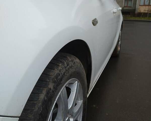 Белый Опель Астра, объемом двигателя 1.3 л и пробегом 190 тыс. км за 6800 $, фото 5 на Automoto.ua