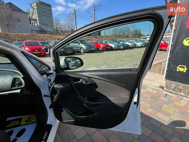 Белый Опель Астра, объемом двигателя 1.4 л и пробегом 176 тыс. км за 7500 $, фото 20 на Automoto.ua