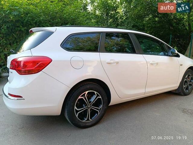 Белый Опель Астра, объемом двигателя 1.6 л и пробегом 170 тыс. км за 8400 $, фото 14 на Automoto.ua