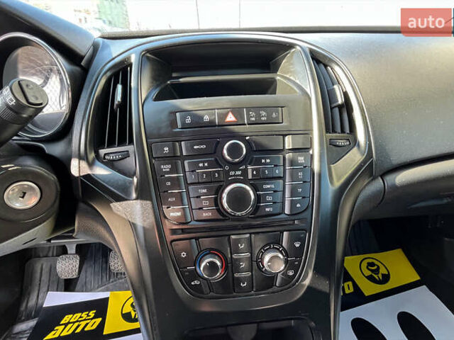 Белый Опель Астра, объемом двигателя 1.4 л и пробегом 176 тыс. км за 7500 $, фото 13 на Automoto.ua