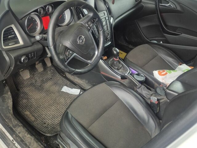 Белый Опель Астра, объемом двигателя 0 л и пробегом 296 тыс. км за 5500 $, фото 3 на Automoto.ua