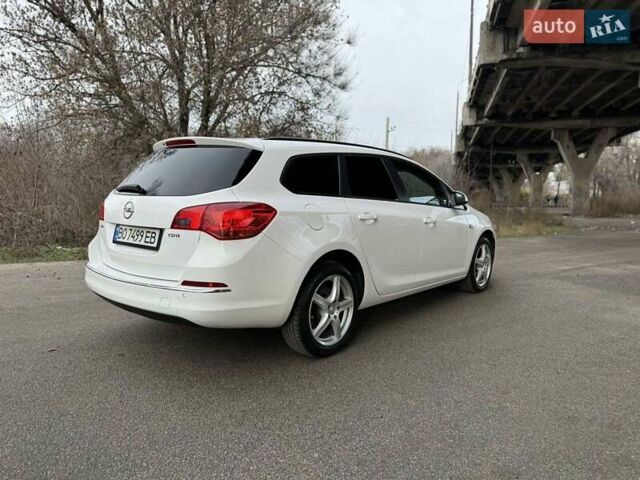 Белый Опель Астра, объемом двигателя 1.69 л и пробегом 278 тыс. км за 7299 $, фото 3 на Automoto.ua