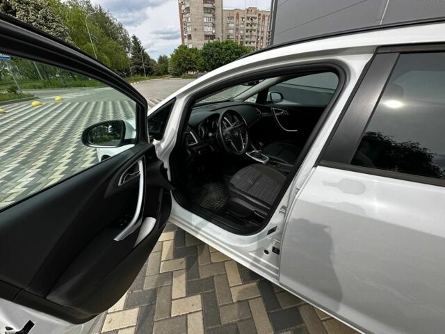 Белый Опель Астра, объемом двигателя 1.6 л и пробегом 219 тыс. км за 8300 $, фото 5 на Automoto.ua