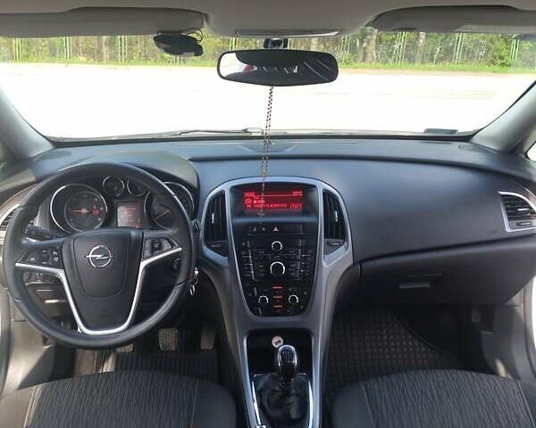 Белый Опель Астра, объемом двигателя 1.69 л и пробегом 280 тыс. км за 7700 $, фото 9 на Automoto.ua