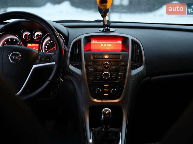 Белый Опель Астра, объемом двигателя 1.96 л и пробегом 286 тыс. км за 7500 $, фото 23 на Automoto.ua