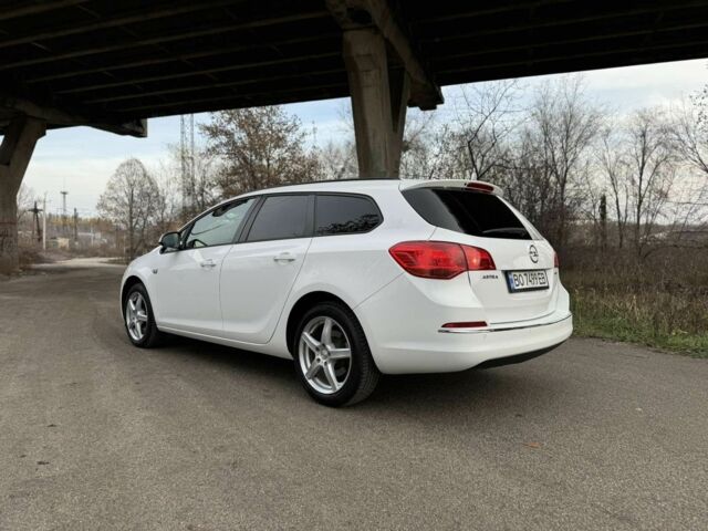 Белый Опель Астра, объемом двигателя 1.7 л и пробегом 280 тыс. км за 7300 $, фото 3 на Automoto.ua