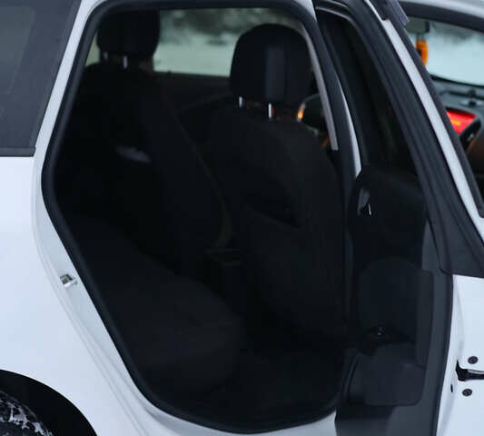 Белый Опель Астра, объемом двигателя 1.96 л и пробегом 286 тыс. км за 7500 $, фото 14 на Automoto.ua