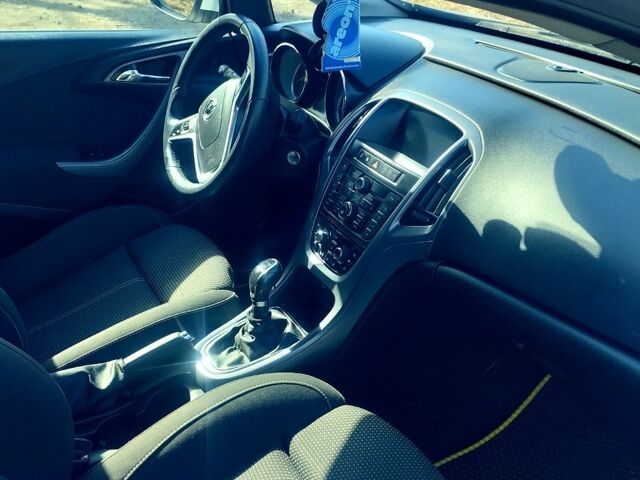 Белый Опель Астра, объемом двигателя 1.6 л и пробегом 268 тыс. км за 7100 $, фото 5 на Automoto.ua