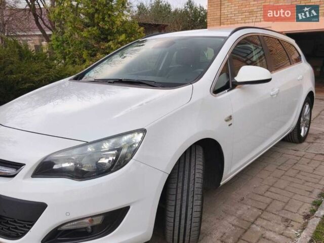 Белый Опель Астра, объемом двигателя 1.6 л и пробегом 236 тыс. км за 7500 $, фото 3 на Automoto.ua