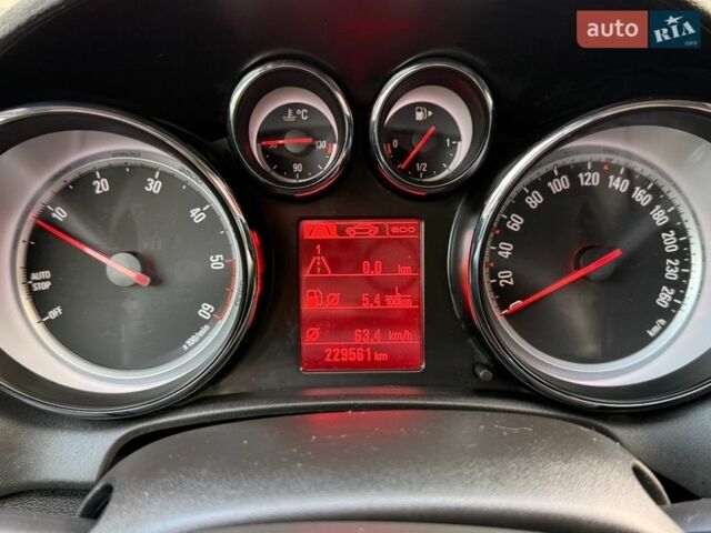 Белый Опель Астра, объемом двигателя 1.6 л и пробегом 230 тыс. км за 9500 $, фото 70 на Automoto.ua