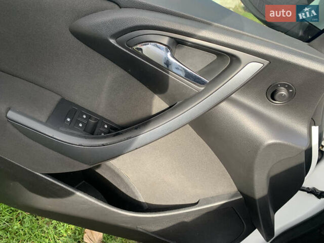 Белый Опель Астра, объемом двигателя 1.6 л и пробегом 271 тыс. км за 8700 $, фото 21 на Automoto.ua