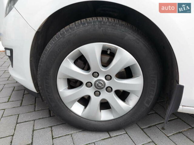 Белый Опель Астра, объемом двигателя 1.6 л и пробегом 211 тыс. км за 9300 $, фото 27 на Automoto.ua