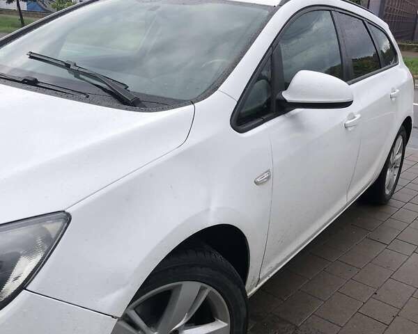 Белый Опель Астра, объемом двигателя 2 л и пробегом 207 тыс. км за 8999 $, фото 5 на Automoto.ua