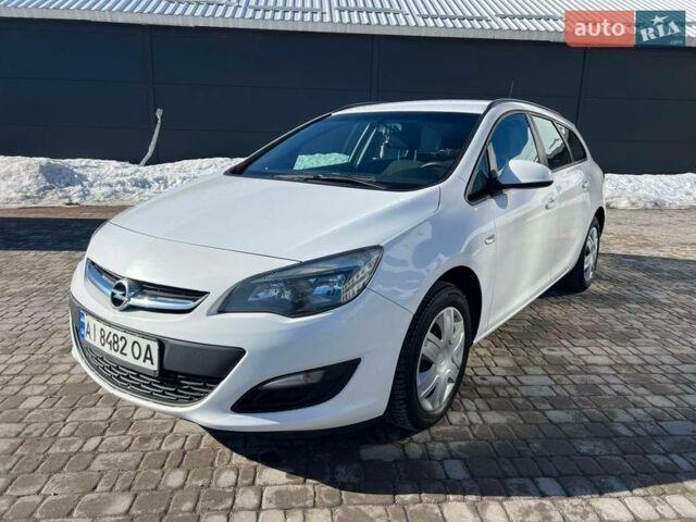 Белый Опель Астра, объемом двигателя 1.6 л и пробегом 292 тыс. км за 8500 $, фото 1 на Automoto.ua