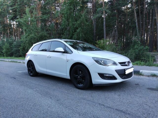 Белый Опель Астра, объемом двигателя 1.6 л и пробегом 235 тыс. км за 8500 $, фото 2 на Automoto.ua