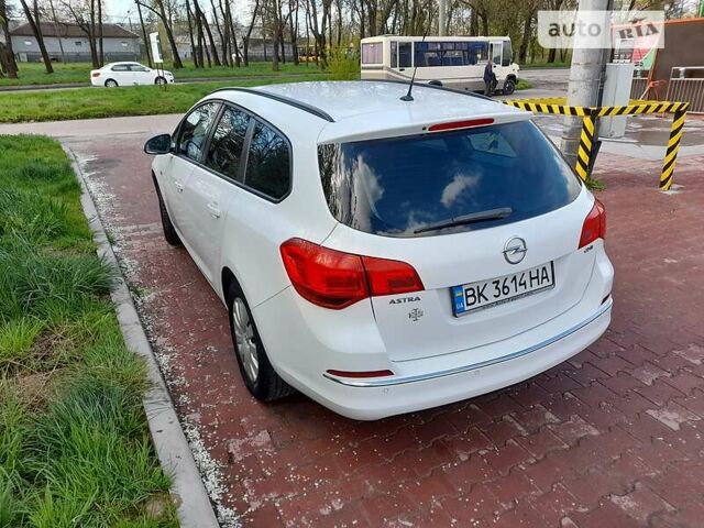 Білий Опель Астра, об'ємом двигуна 1.6 л та пробігом 285 тис. км за 8100 $, фото 4 на Automoto.ua