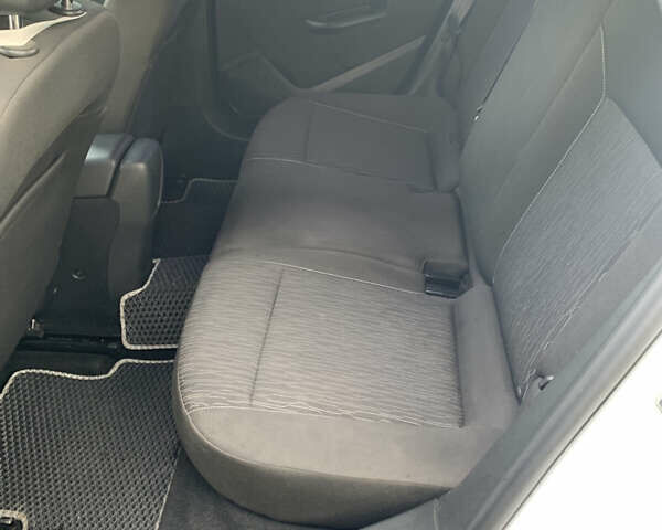 Белый Опель Астра, объемом двигателя 1.6 л и пробегом 271 тыс. км за 8700 $, фото 15 на Automoto.ua