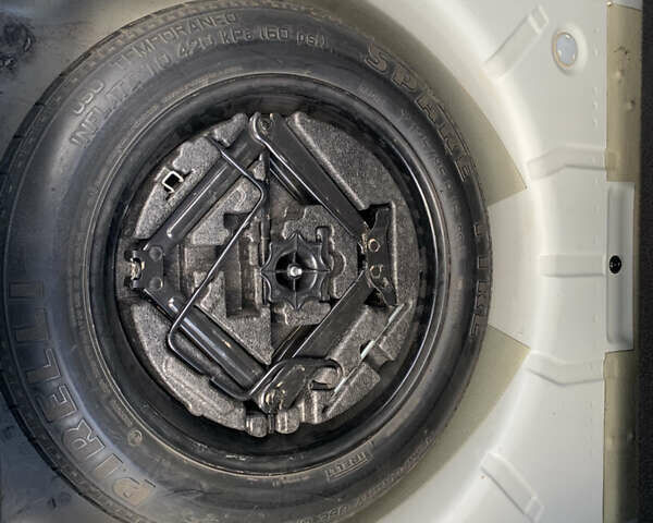 Белый Опель Астра, объемом двигателя 1.6 л и пробегом 271 тыс. км за 8700 $, фото 12 на Automoto.ua