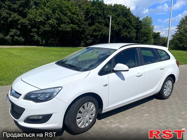 Белый Опель Астра, объемом двигателя 1.6 л и пробегом 244 тыс. км за 8000 $, фото 4 на Automoto.ua