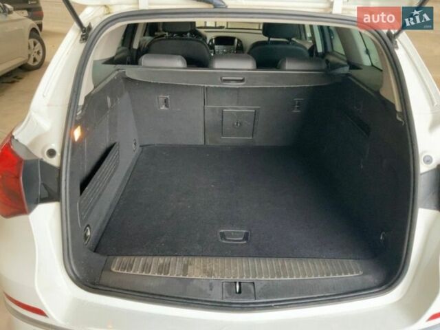 Белый Опель Астра, объемом двигателя 1.6 л и пробегом 230 тыс. км за 9500 $, фото 13 на Automoto.ua