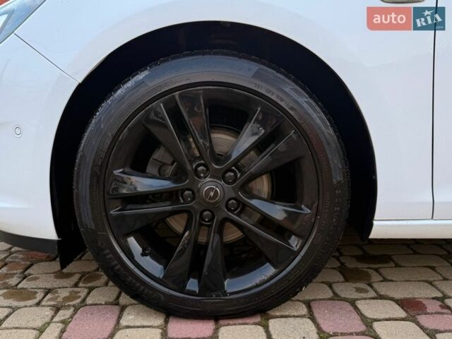 Белый Опель Астра, объемом двигателя 1.6 л и пробегом 230 тыс. км за 9500 $, фото 13 на Automoto.ua