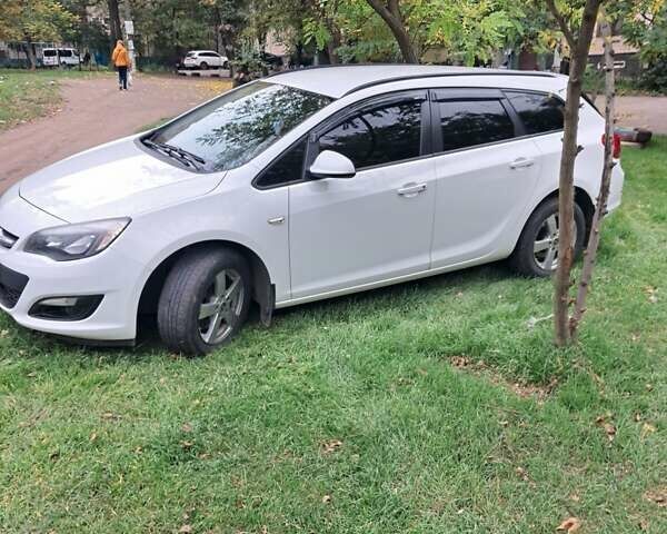 Белый Опель Астра, объемом двигателя 2 л и пробегом 278 тыс. км за 9000 $, фото 14 на Automoto.ua