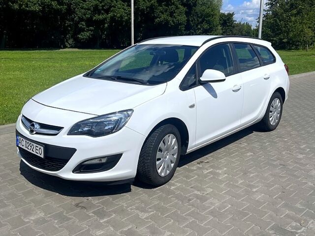 Белый Опель Астра, объемом двигателя 1.6 л и пробегом 244 тыс. км за 8000 $, фото 8 на Automoto.ua