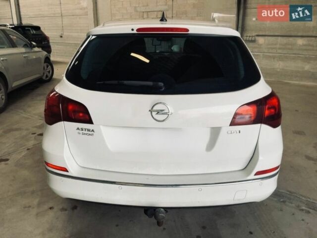Белый Опель Астра, объемом двигателя 1.6 л и пробегом 230 тыс. км за 9500 $, фото 7 на Automoto.ua