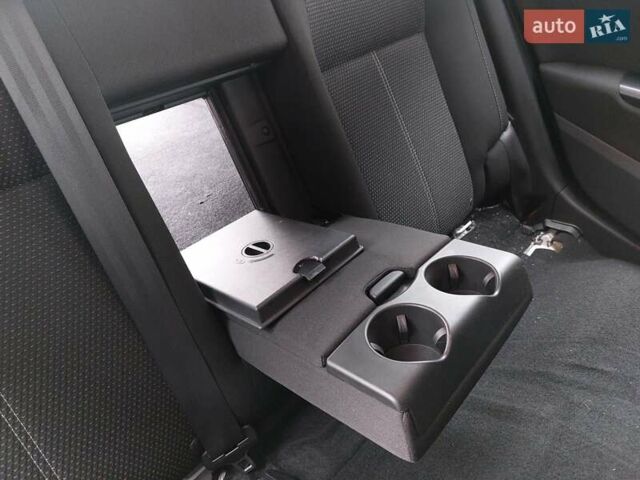 Белый Опель Астра, объемом двигателя 1.6 л и пробегом 211 тыс. км за 9300 $, фото 21 на Automoto.ua