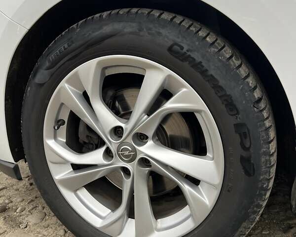 Белый Опель Астра, объемом двигателя 1.6 л и пробегом 224 тыс. км за 11400 $, фото 28 на Automoto.ua