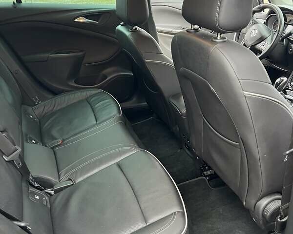 Белый Опель Астра, объемом двигателя 1.6 л и пробегом 224 тыс. км за 11400 $, фото 22 на Automoto.ua