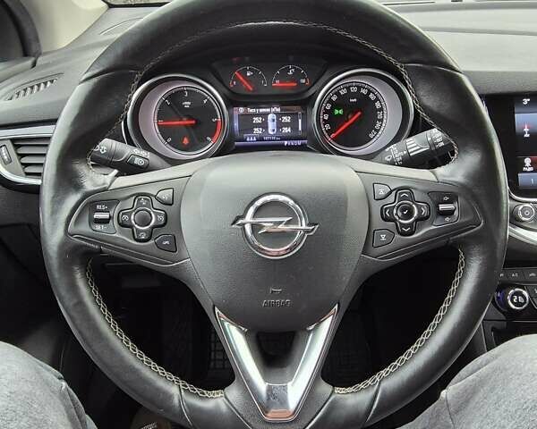 Білий Опель Астра, об'ємом двигуна 1.6 л та пробігом 182 тис. км за 12799 $, фото 33 на Automoto.ua