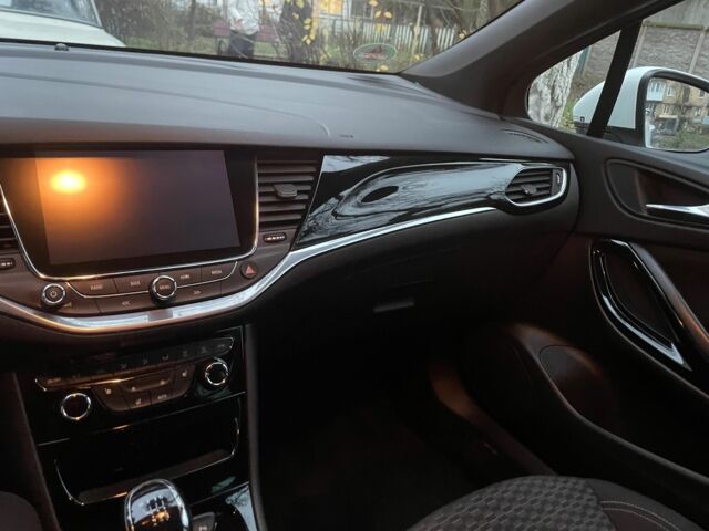 Белый Опель Астра, объемом двигателя 1.6 л и пробегом 221 тыс. км за 9500 $, фото 20 на Automoto.ua