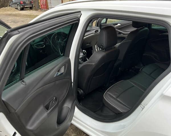 Белый Опель Астра, объемом двигателя 1.6 л и пробегом 224 тыс. км за 11999 $, фото 25 на Automoto.ua