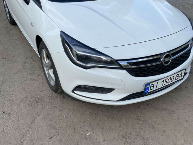 Белый Опель Астра, объемом двигателя 1.6 л и пробегом 310 тыс. км за 8600 $, фото 37 на Automoto.ua