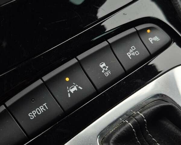 Білий Опель Астра, об'ємом двигуна 1.6 л та пробігом 182 тис. км за 12799 $, фото 40 на Automoto.ua