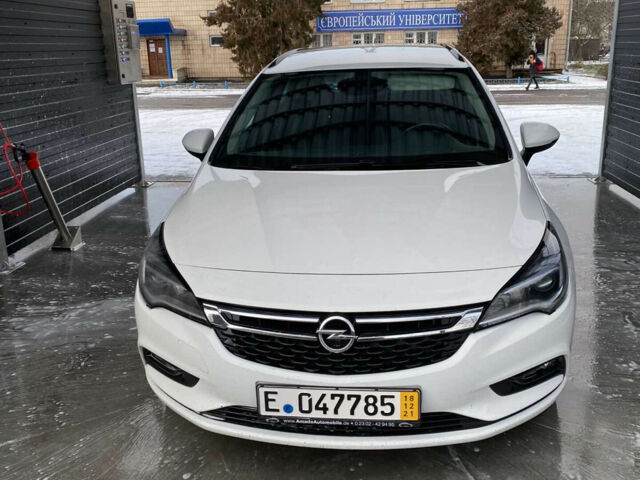 Белый Опель Астра, объемом двигателя 1.6 л и пробегом 310 тыс. км за 8600 $, фото 49 на Automoto.ua