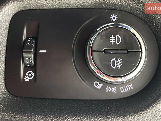 Білий Опель Астра, об'ємом двигуна 1.6 л та пробігом 181 тис. км за 10550 $, фото 15 на Automoto.ua