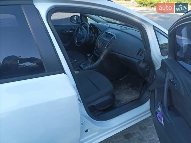 Білий Опель Астра, об'ємом двигуна 1.36 л та пробігом 77 тис. км за 8700 $, фото 5 на Automoto.ua