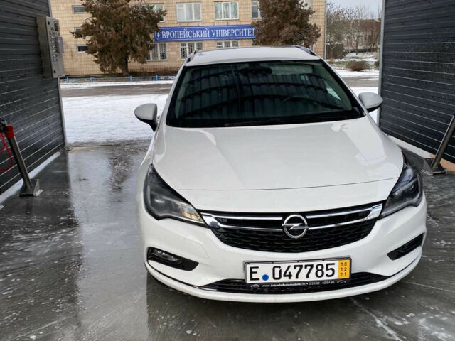 Белый Опель Астра, объемом двигателя 1.6 л и пробегом 310 тыс. км за 8600 $, фото 48 на Automoto.ua