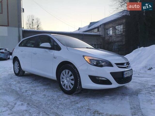 Белый Опель Астра, объемом двигателя 1.6 л и пробегом 227 тыс. км за 7700 $, фото 6 на Automoto.ua