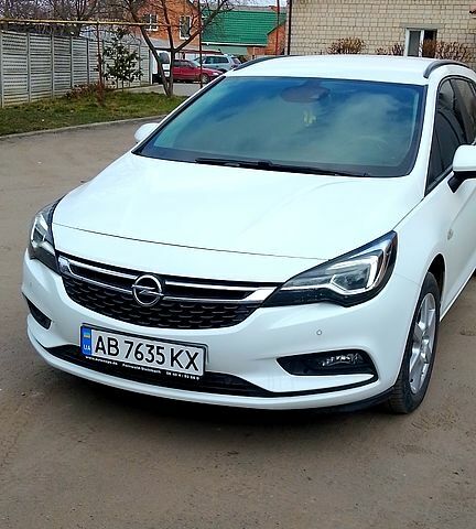 Белый Опель Астра, объемом двигателя 1.6 л и пробегом 233 тыс. км за 9800 $, фото 6 на Automoto.ua